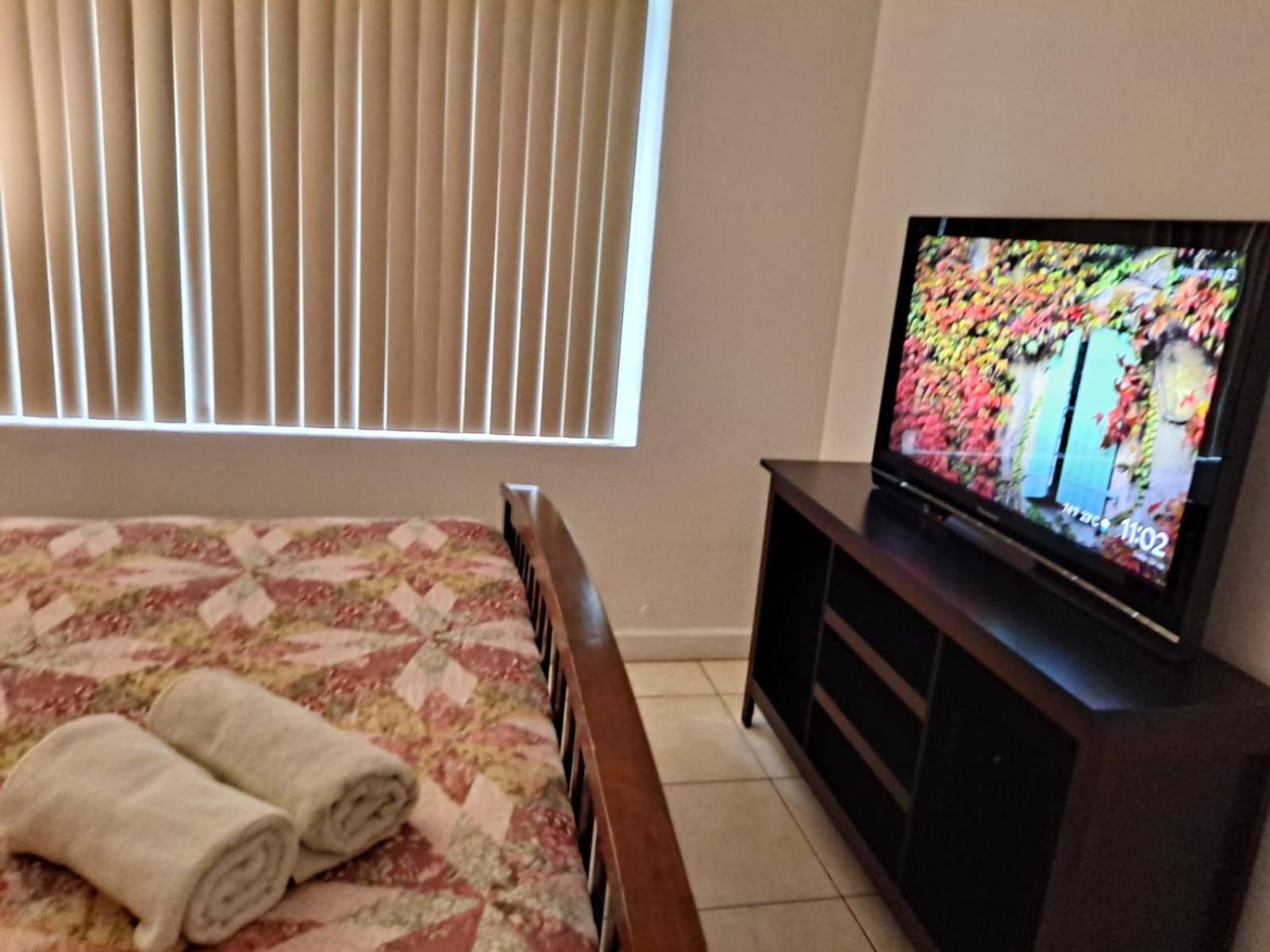 Royal Poinciana Stay Miami Springs ภายนอก รูปภาพ