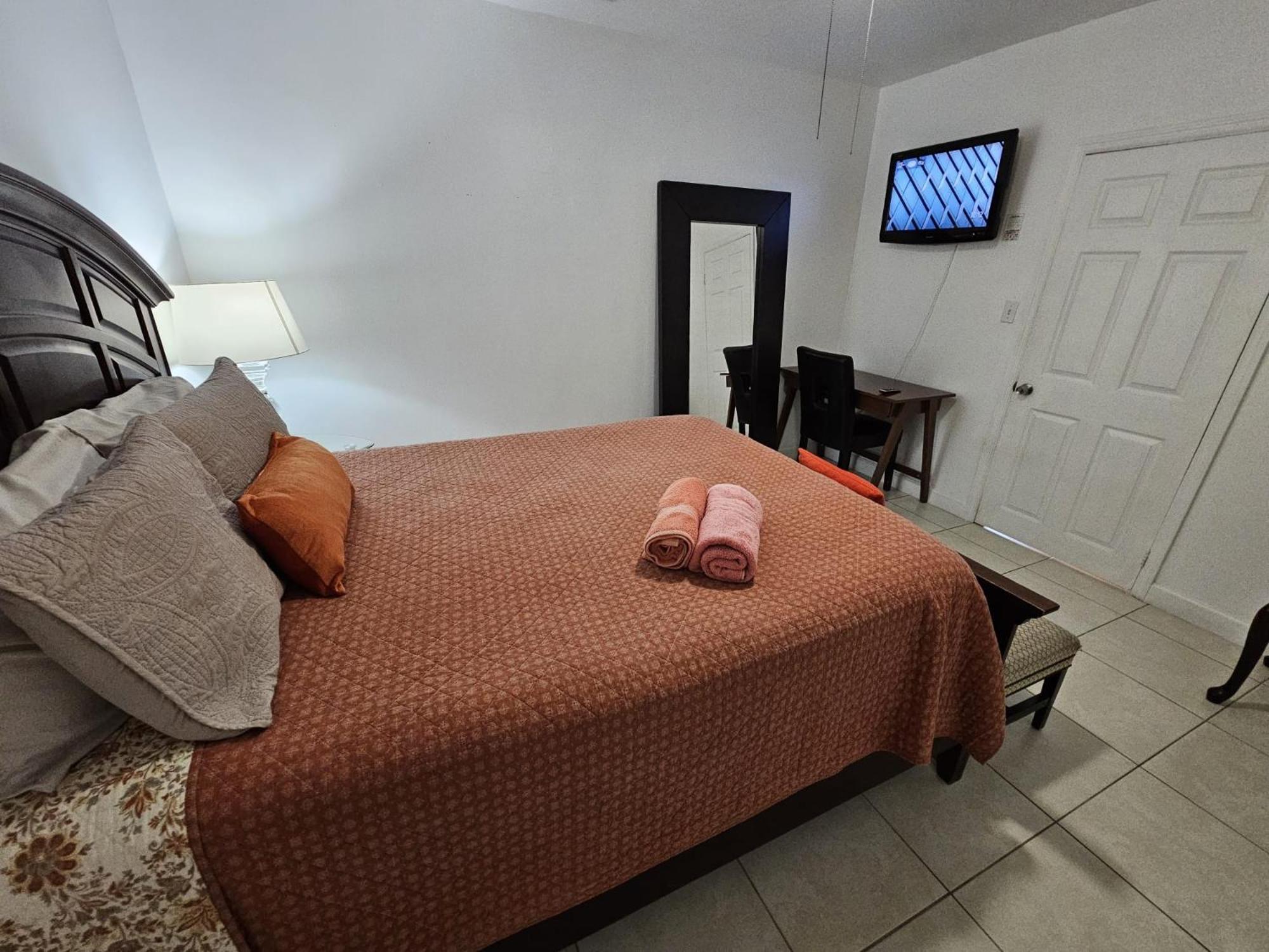 Royal Poinciana Stay Miami Springs ภายนอก รูปภาพ